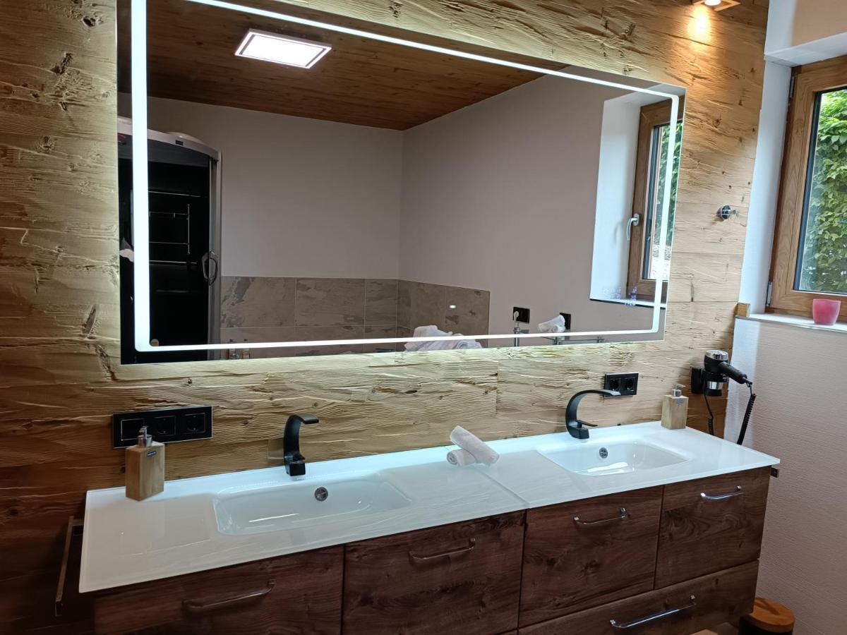Luxus Ferienwohnung Chalet Seenaehe ชาลเคินเมียเฮิน ภายนอก รูปภาพ